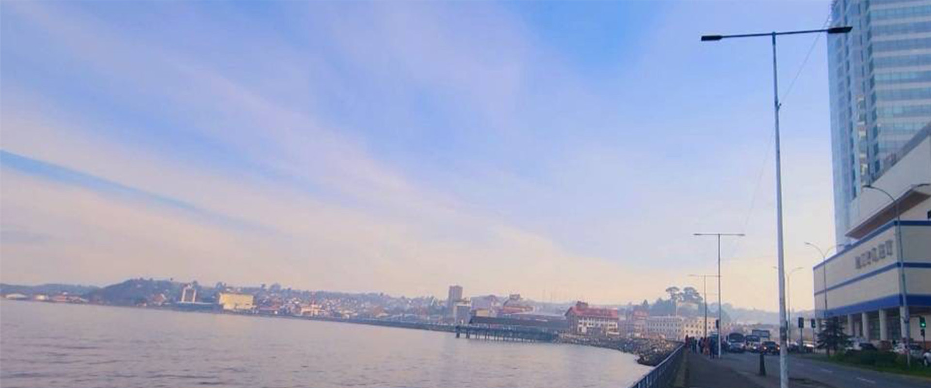 アンデス山脈を望むフライト